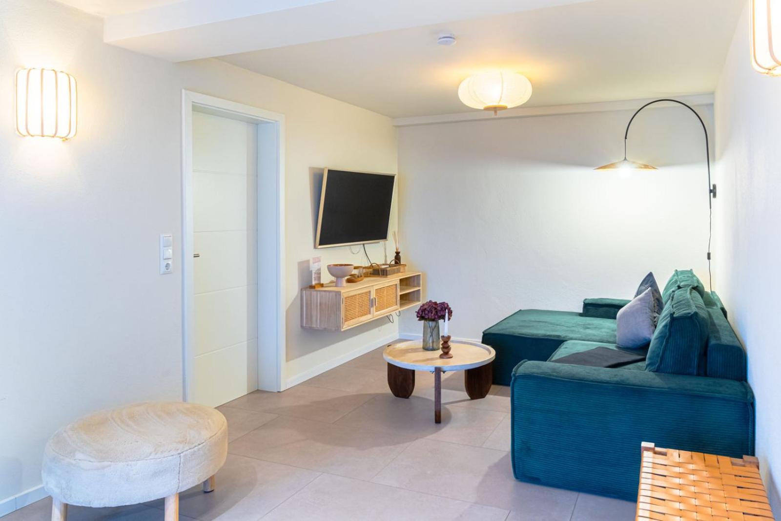 Haus Shiralee - Warnemuende Apartment *