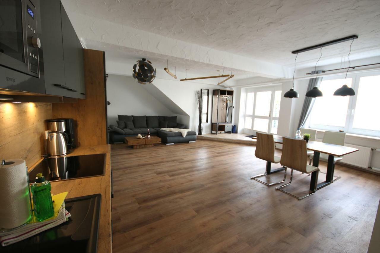 Haus Shiralee - Warnemuende